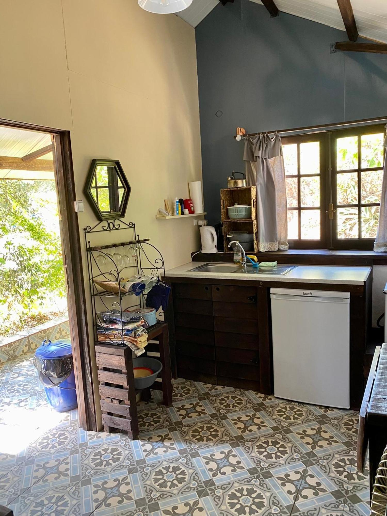 Unique Tiny House with Natural Building Techniques Figueiro Dos Vinhos Extérieur photo