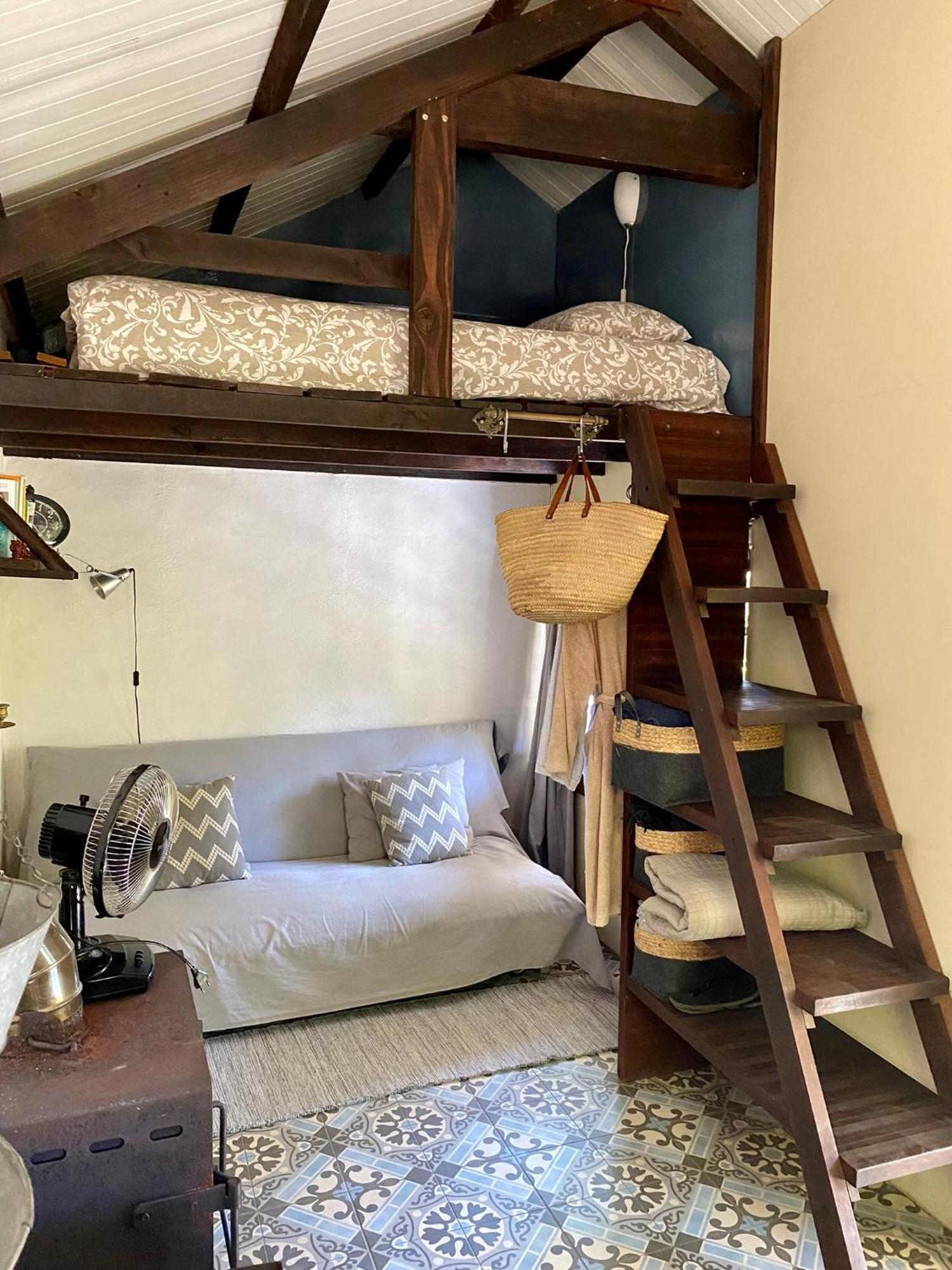 Unique Tiny House with Natural Building Techniques Figueiro Dos Vinhos Extérieur photo