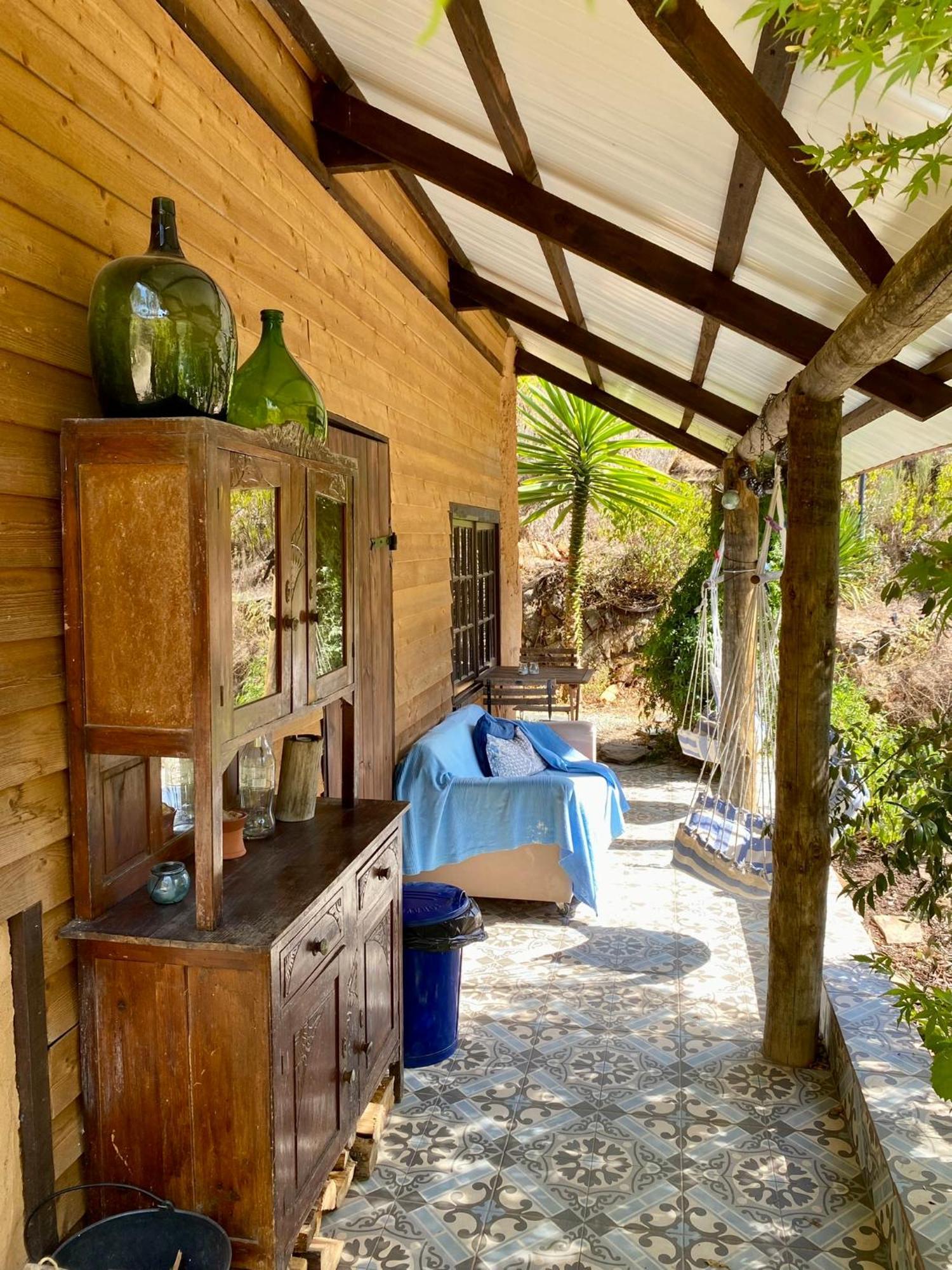 Unique Tiny House with Natural Building Techniques Figueiro Dos Vinhos Extérieur photo